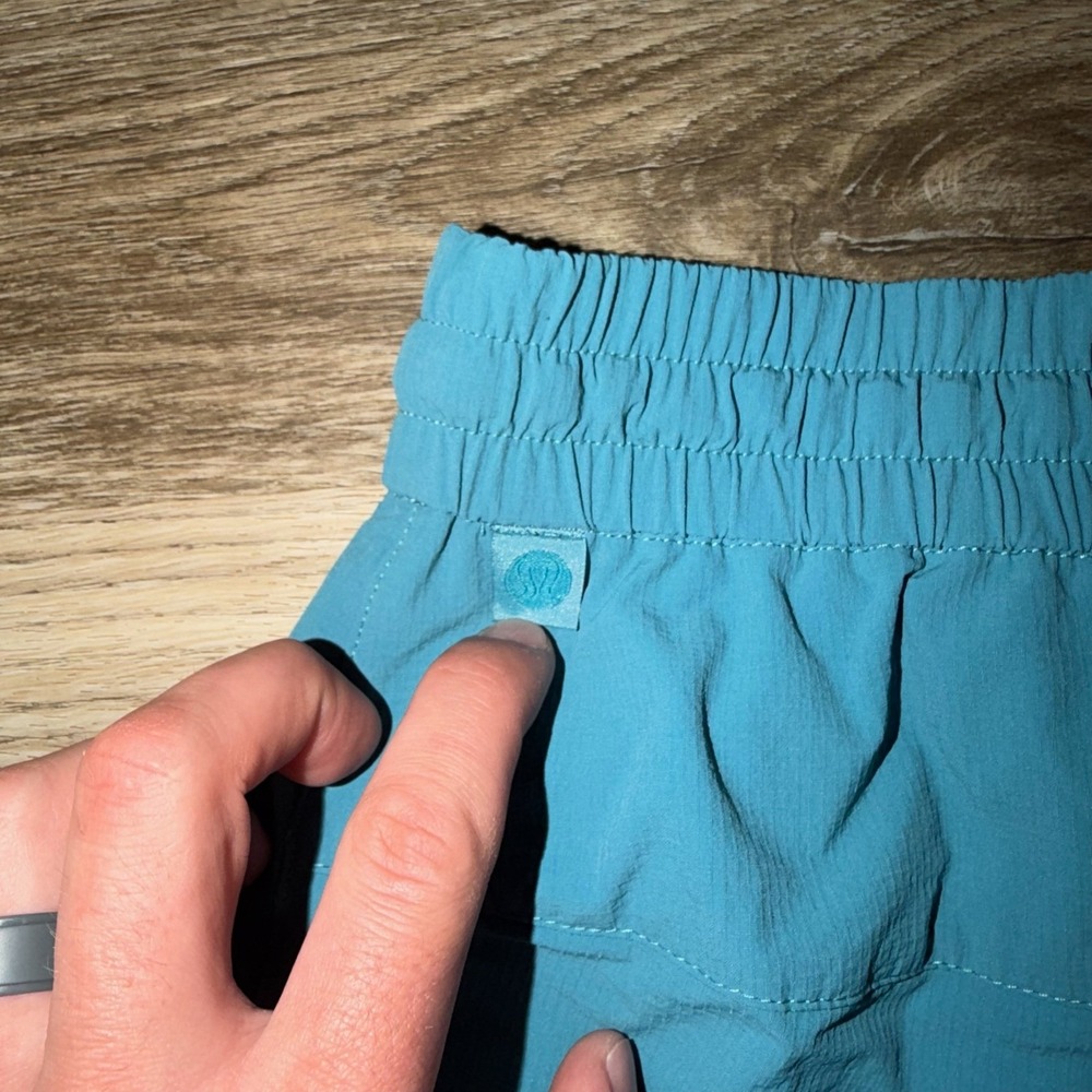 Lululemon‎ Bowline Short 8" *Stretch RipstopCrest Blue Medium - Picture 6 of 8